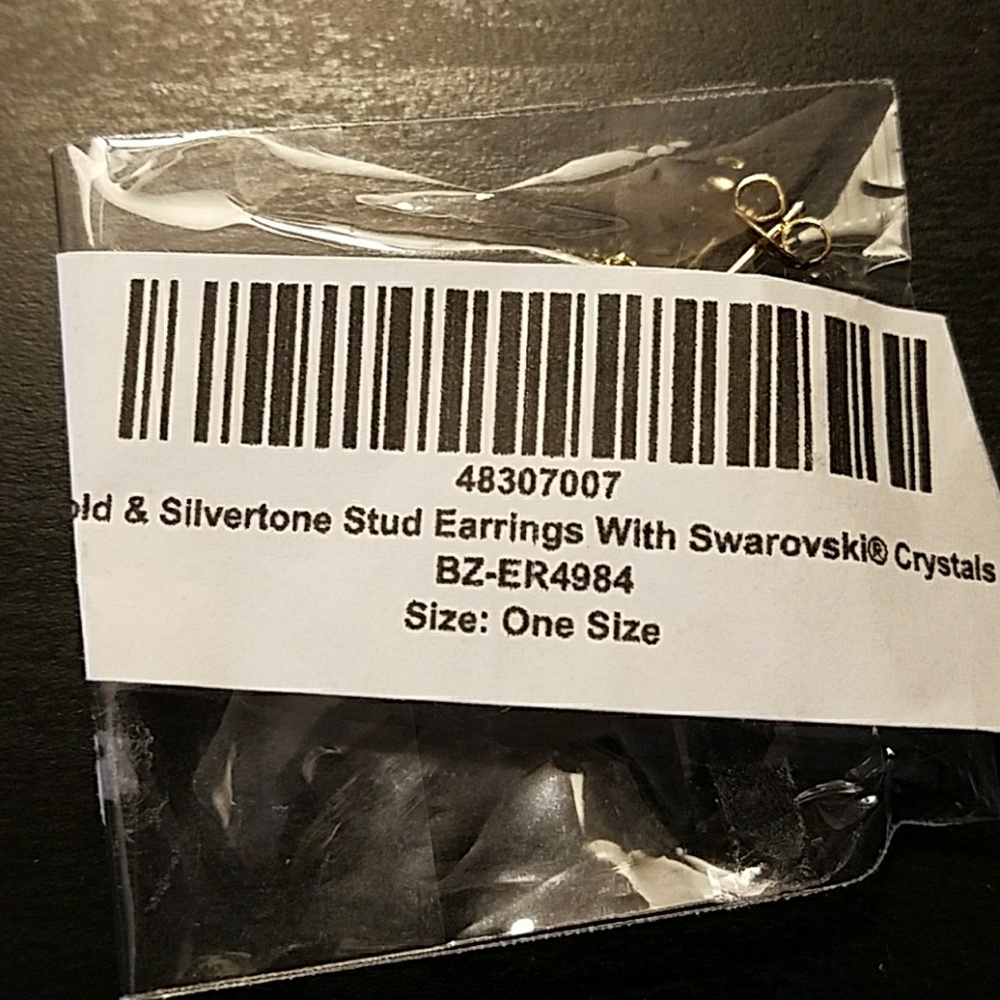 Stud Earrings w/ Swarovski Crystals - Picture 8 of 8